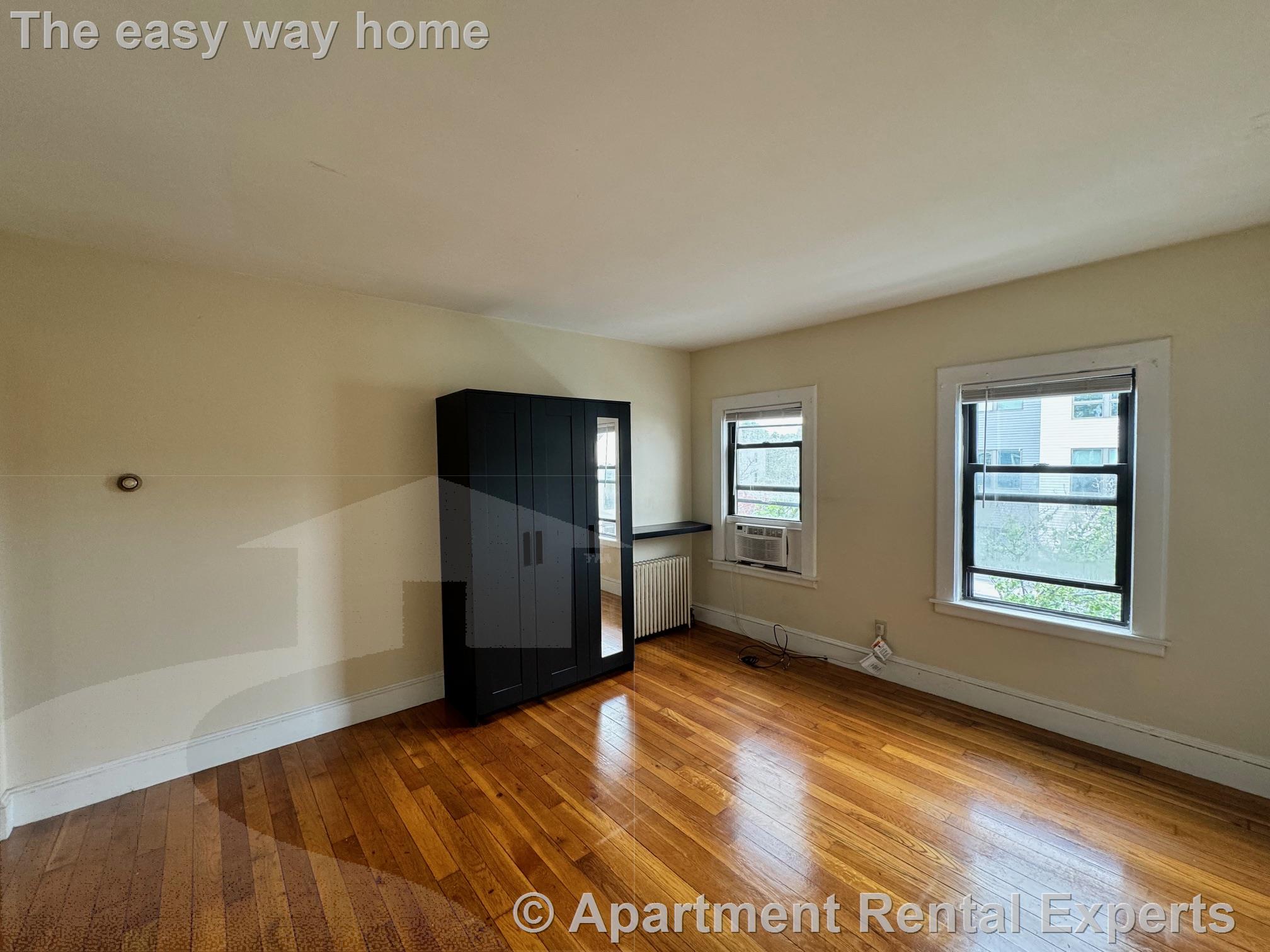 48 Bishop Allen Dr, Central Square