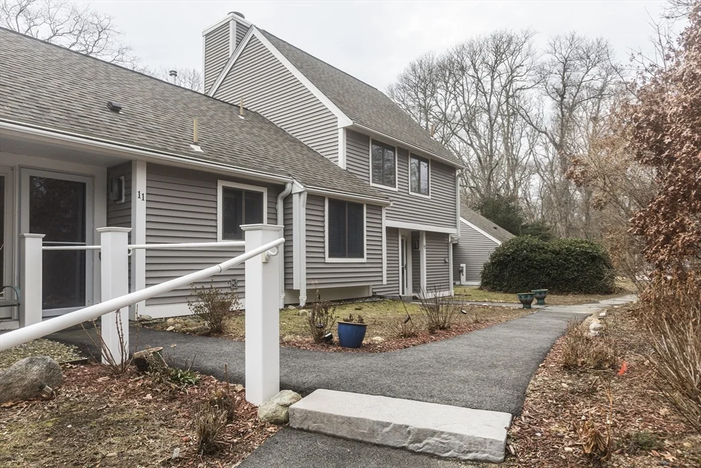 12 Woodrise, Falmouth (village)