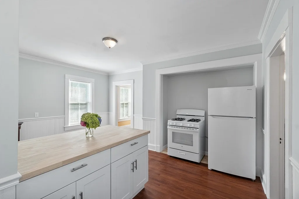 29 River Rd, Pepperell