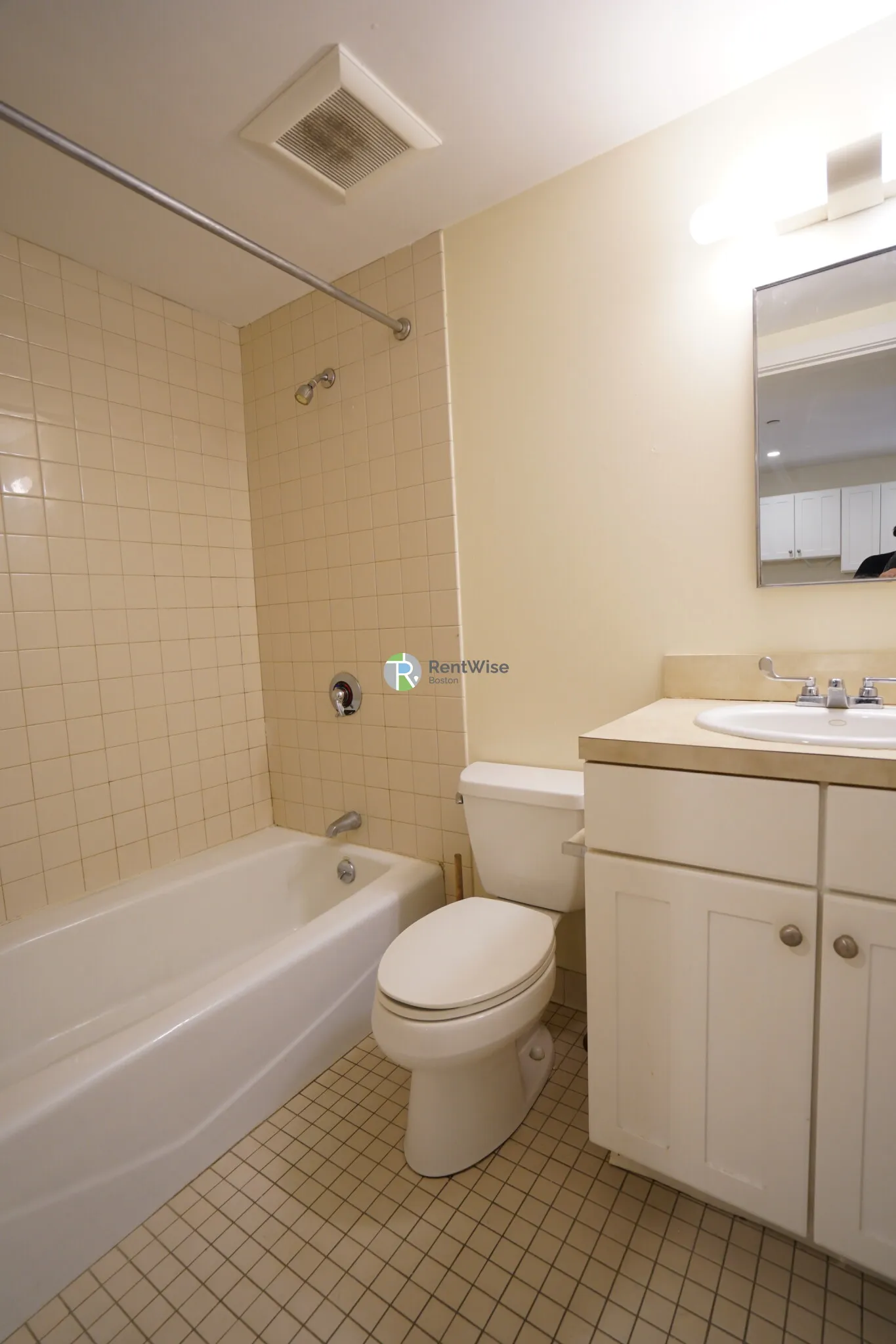 40 Boylston St, Downtown