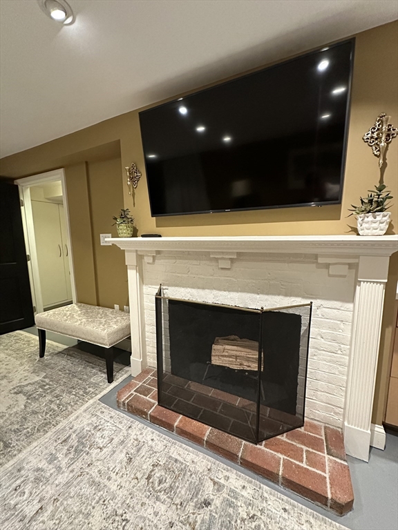 25 Westfield Rd, Newton