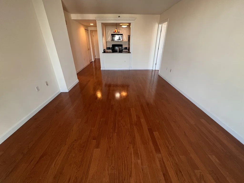 8 Museum Way, East Cambridge