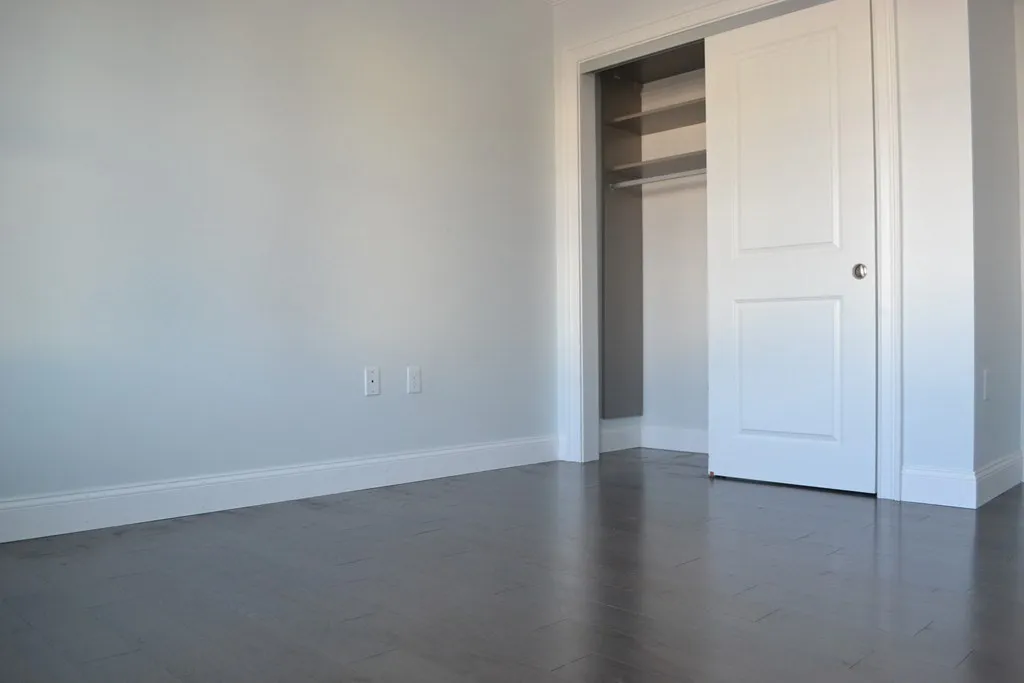 728 East Broadway, South Boston