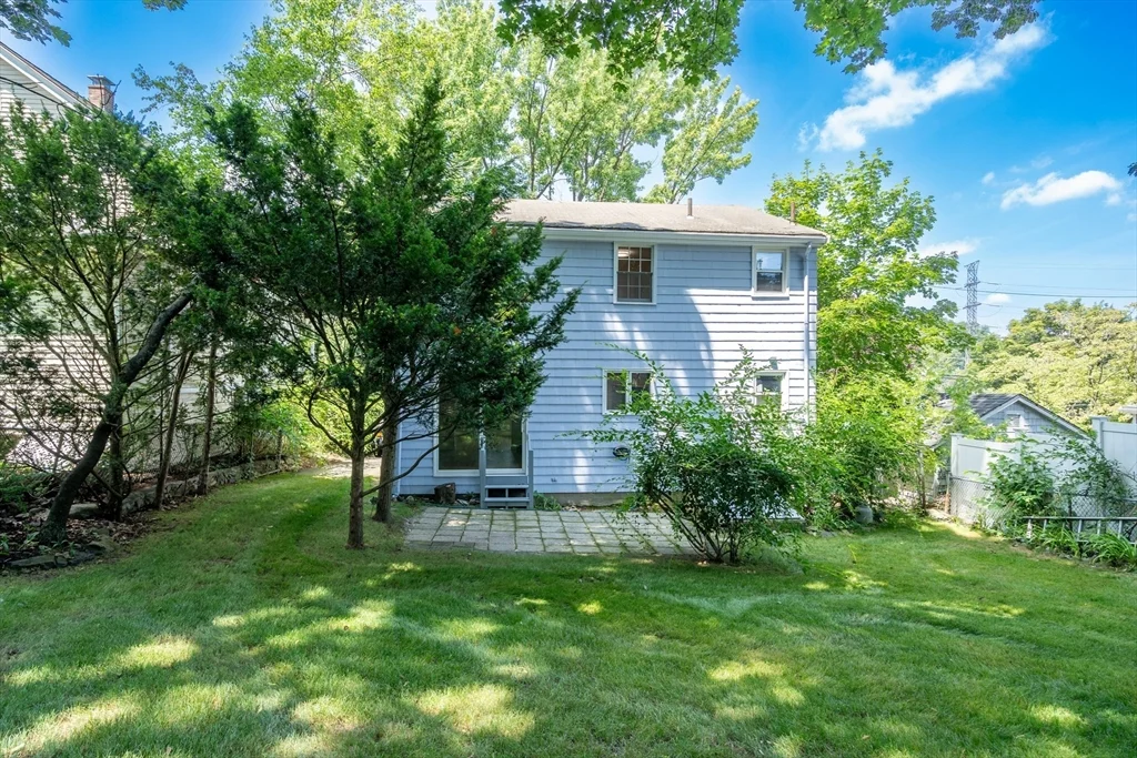 10 Colburn St, Waltham