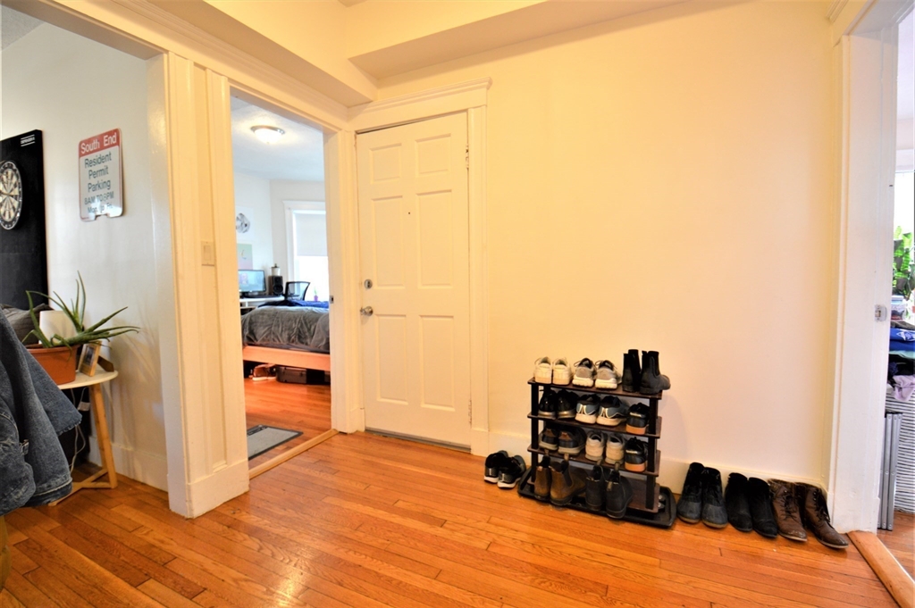 94 Montebello Rd, Jamaica Plain