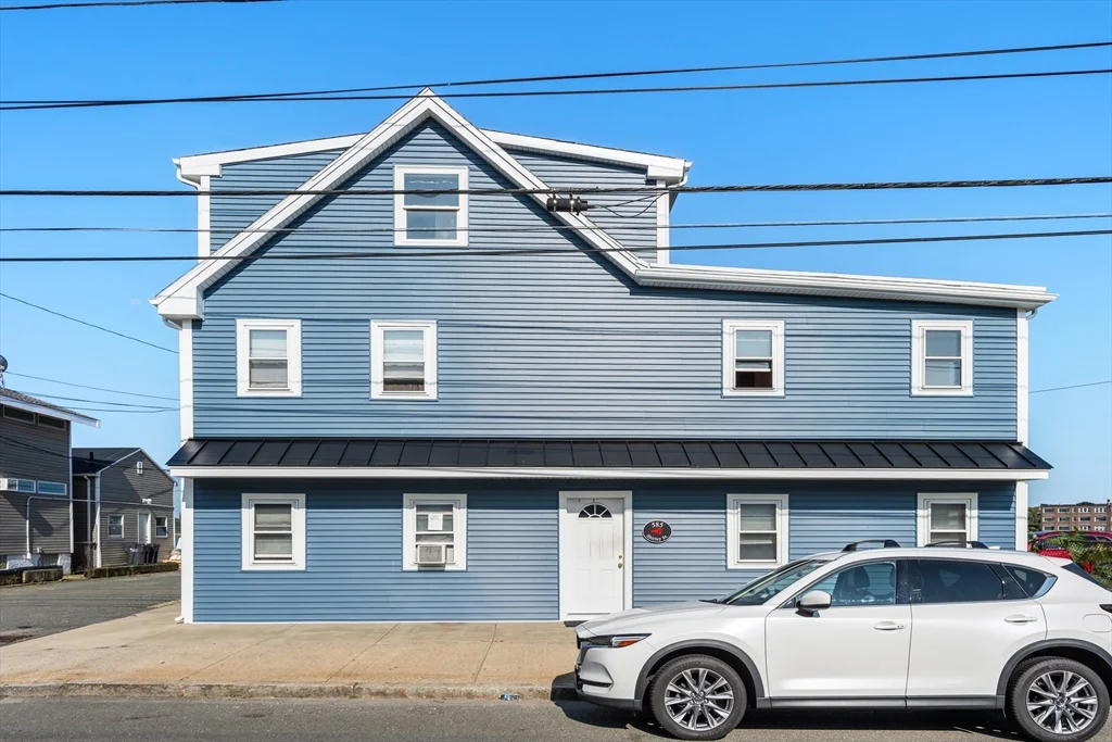 585 Shirley St, Winthrop