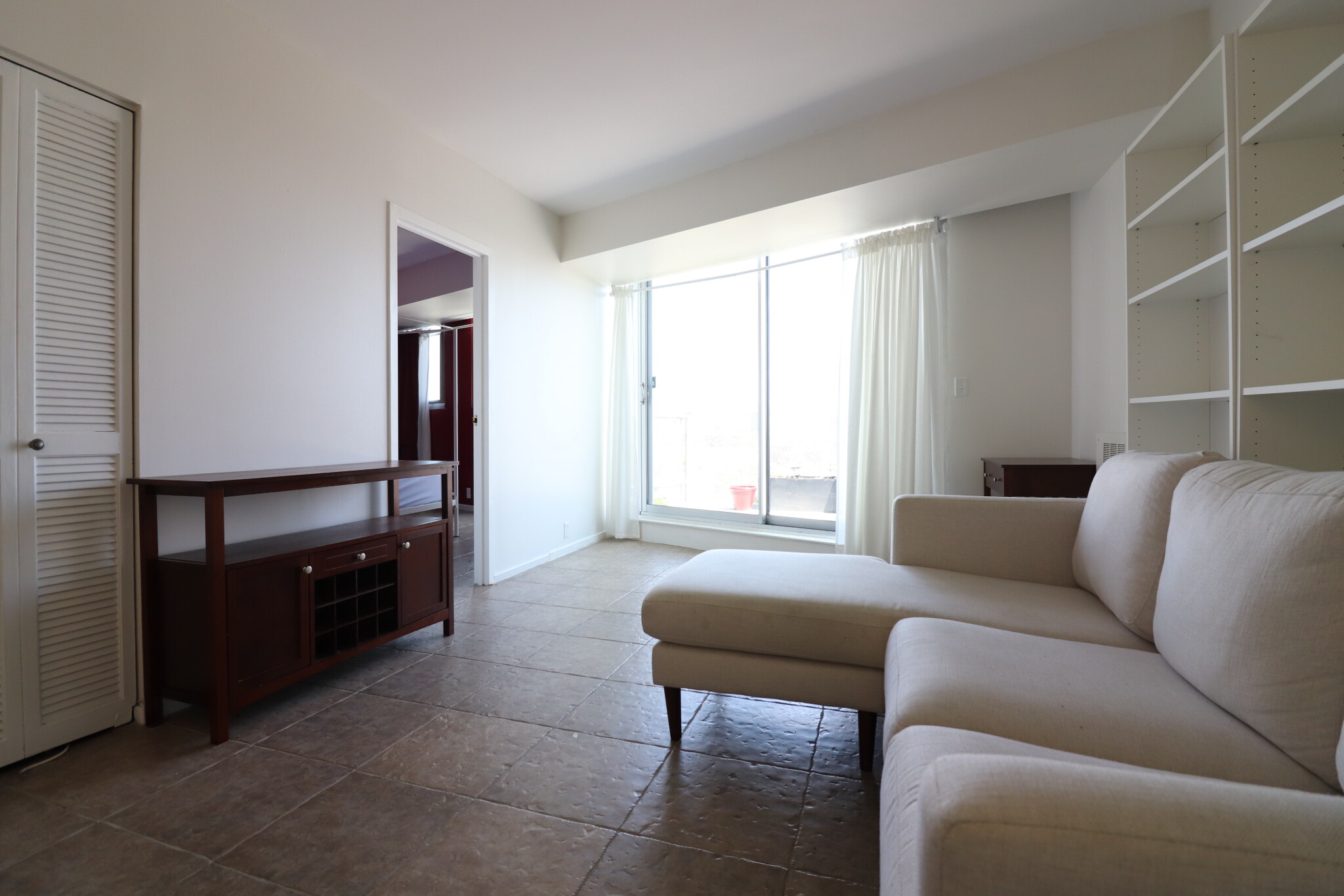 19 Winchester St, North Brookline