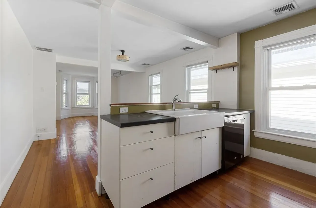 21 Florence St, Cambridgeport