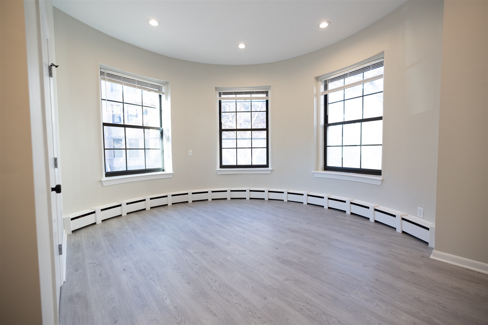 158 Saint Botolph St, Back Bay