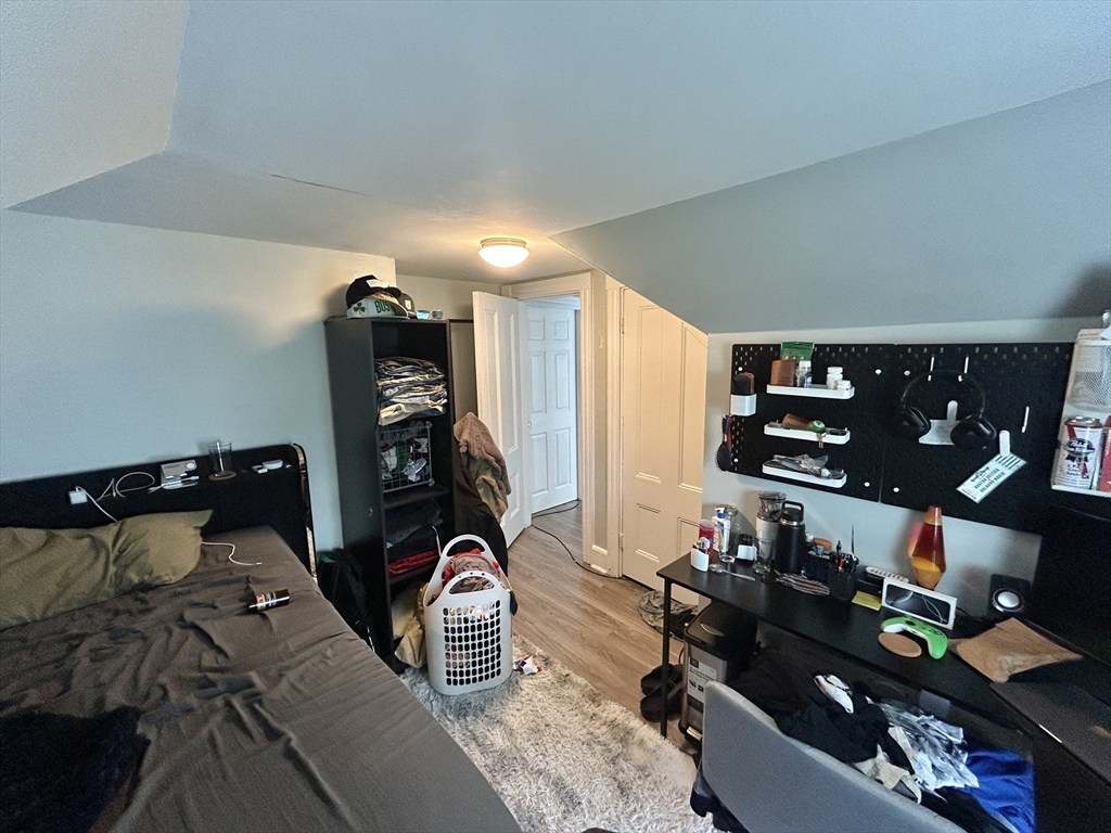 4 Swetts Ct, Watertown