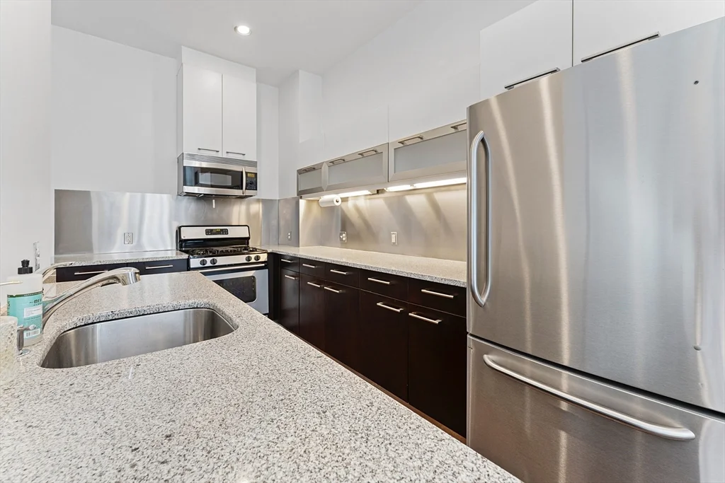 88 Kingston St, Midtown