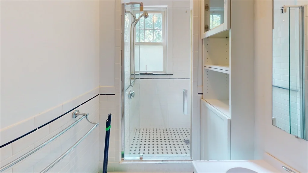 22 Alton, Coolidge Corner