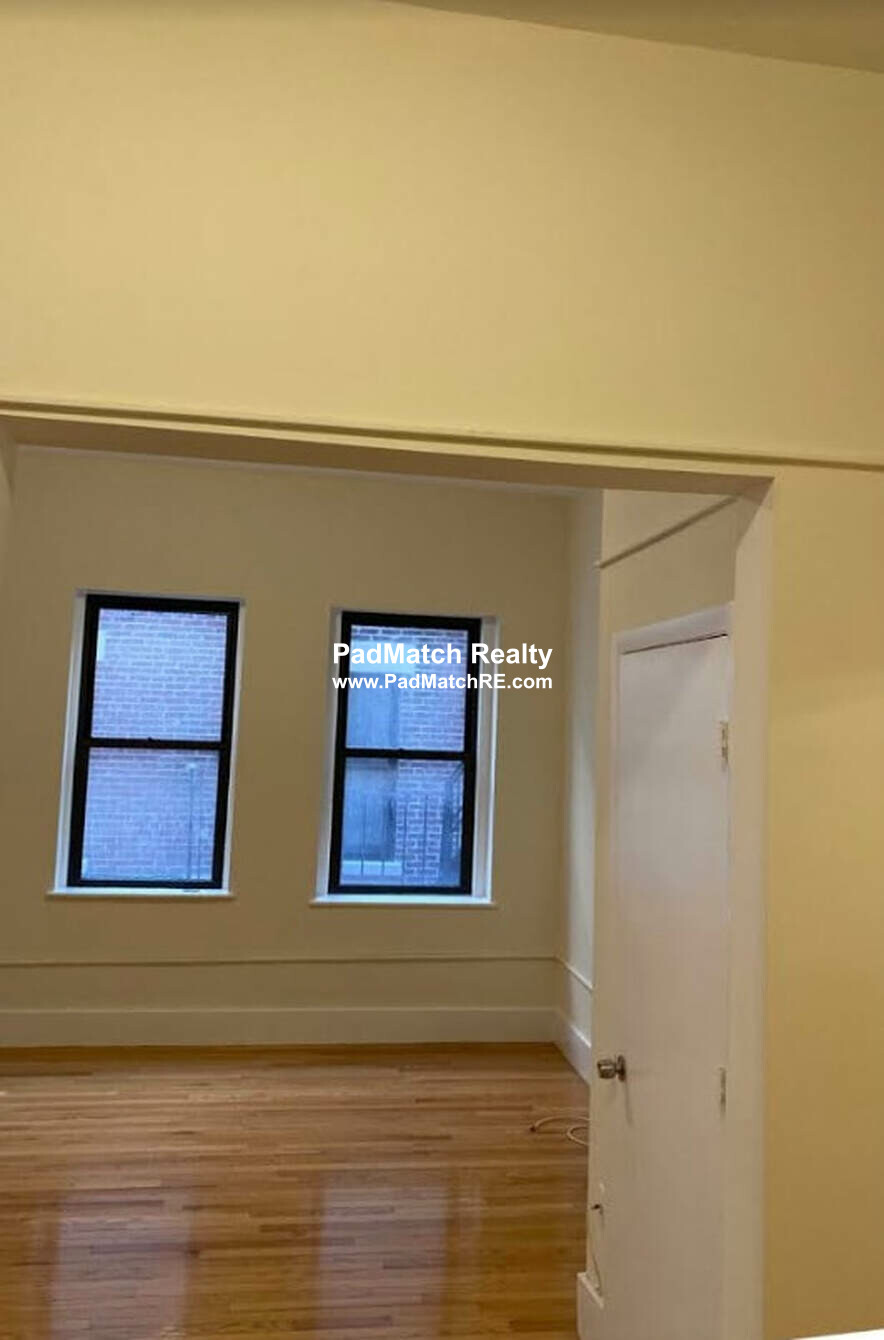 15 Aberdeen St, Fenway