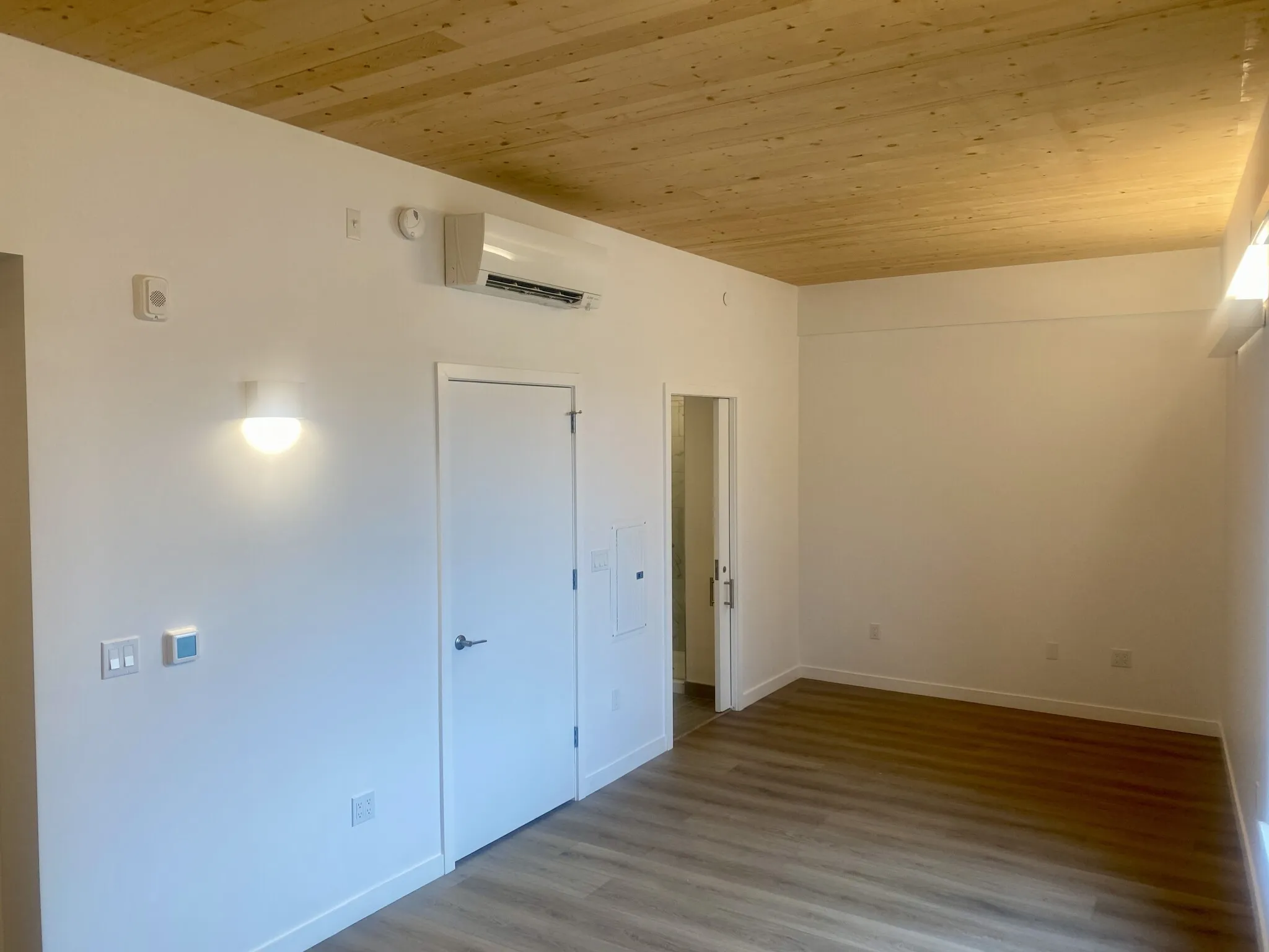 154 Broadway, East Somerville