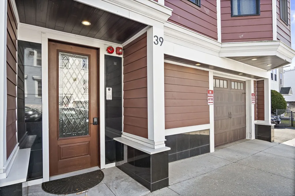 39 Lexington St, Eagle Hill