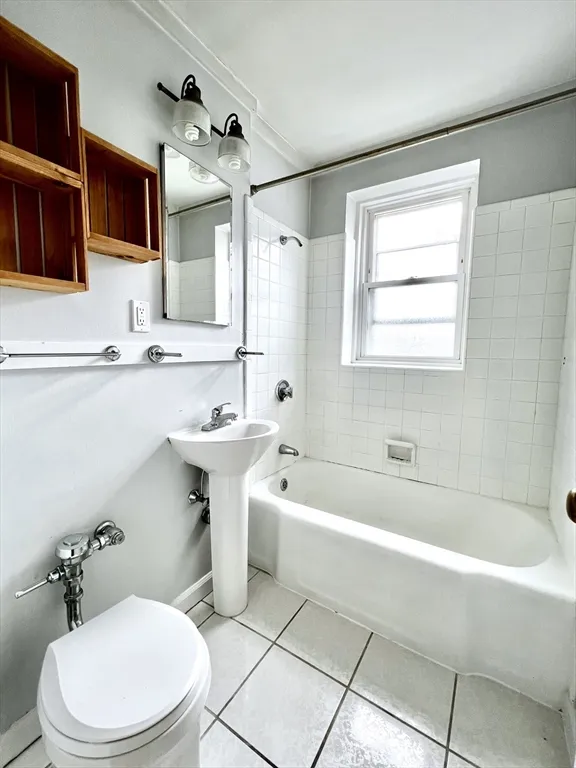 9 Twomey Ct, South Boston