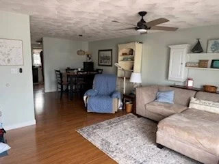 84 Railroad Ave, Salisbury