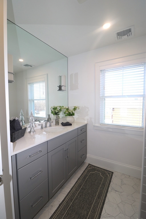 22 Tower Ave, Weymouth