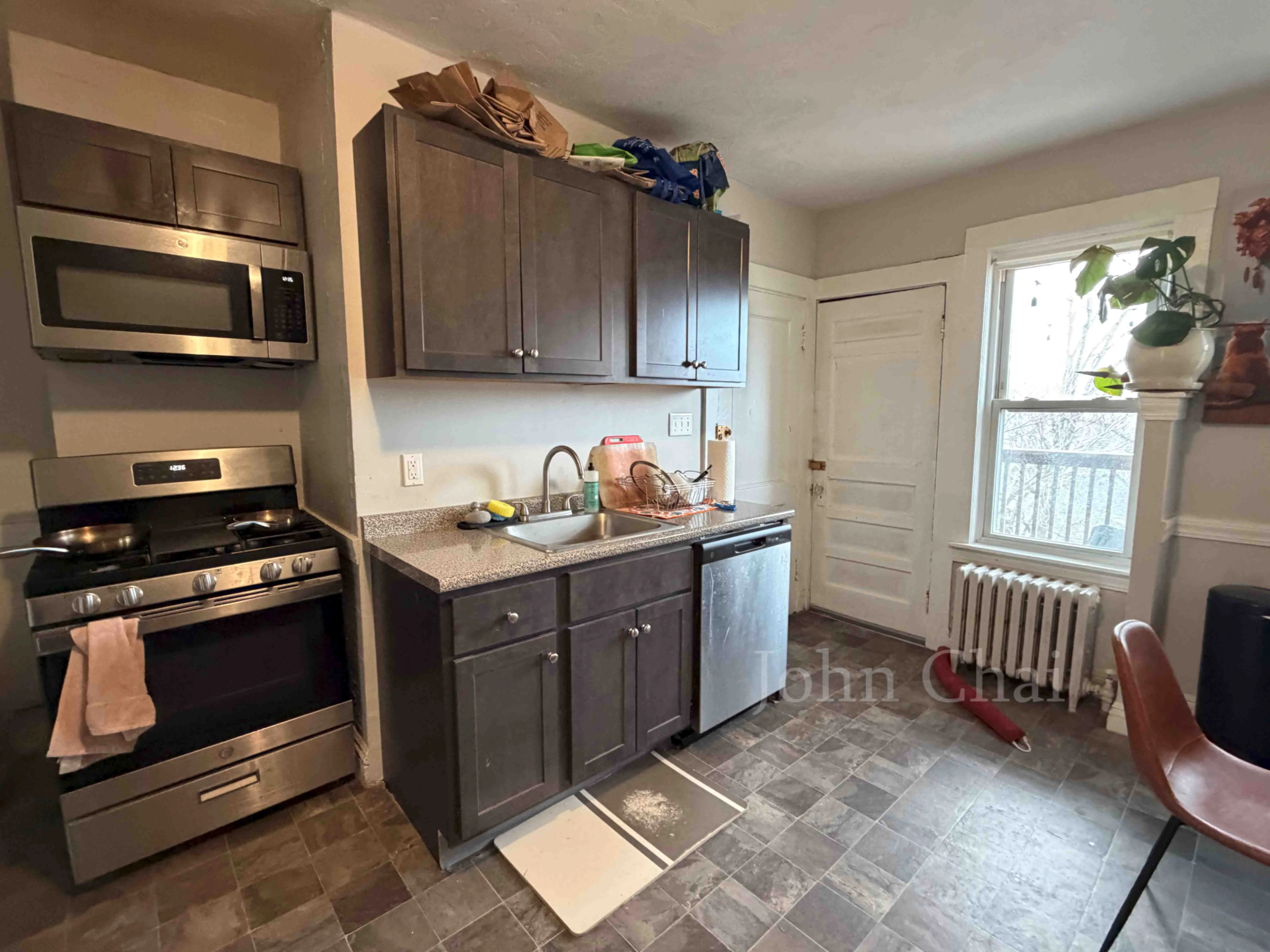 33 Lourdes Ave, Jamaica Plain