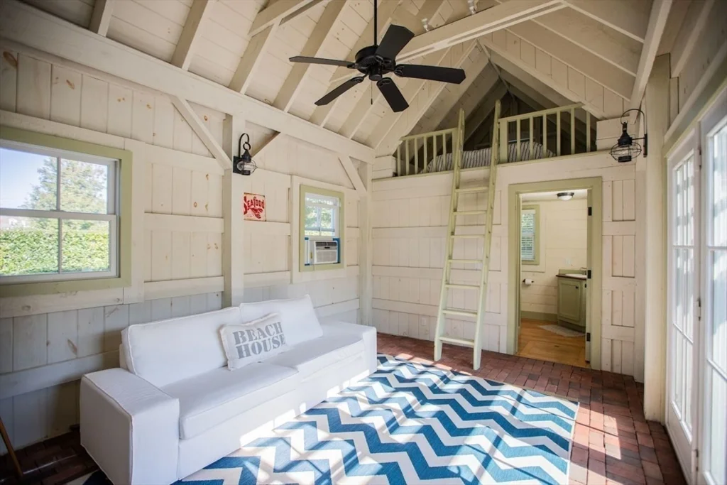 43 Vestal St, Nantucket (vil)