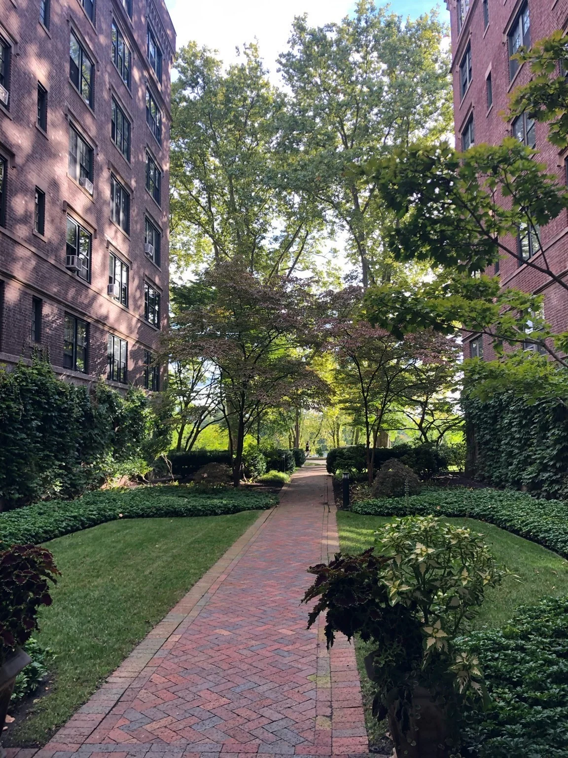 988 Memorial Dr, West Cambridge