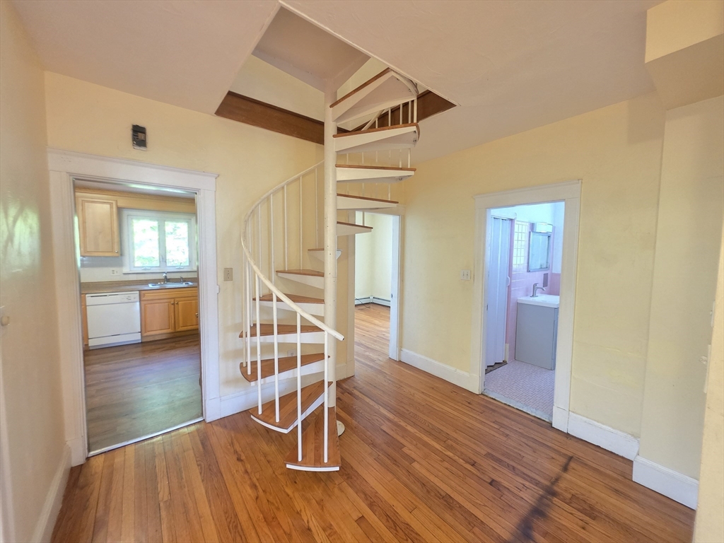 19 Fowler St, Quincy Center