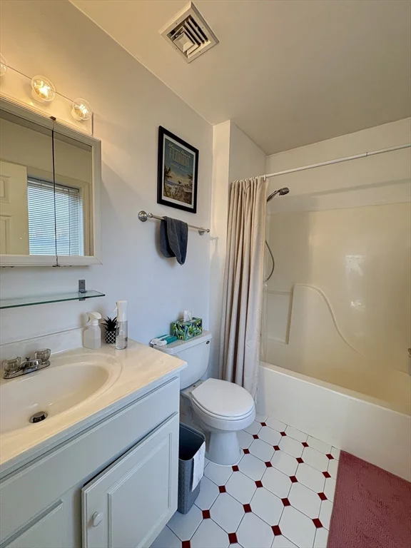 20 Cameron St, Boylston Street