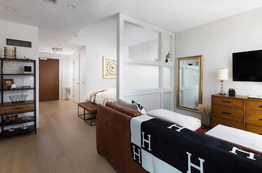 135 Seaport Blvd, Seaport District