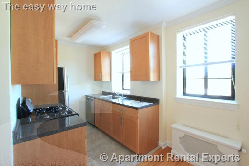 60 Brattle St, Harvard Square