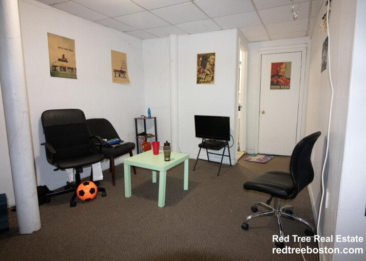 238 Hemenway St, Fenway