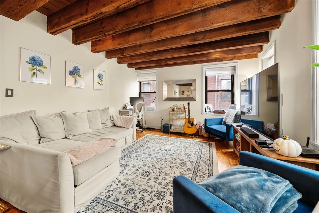 120 Commercial St, Waterfront