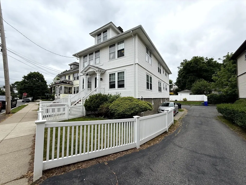 78 Hunnewell Ave, Brighton