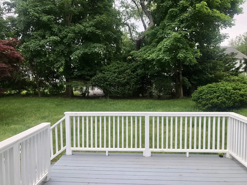 15 Sycamore Rd, Montrose