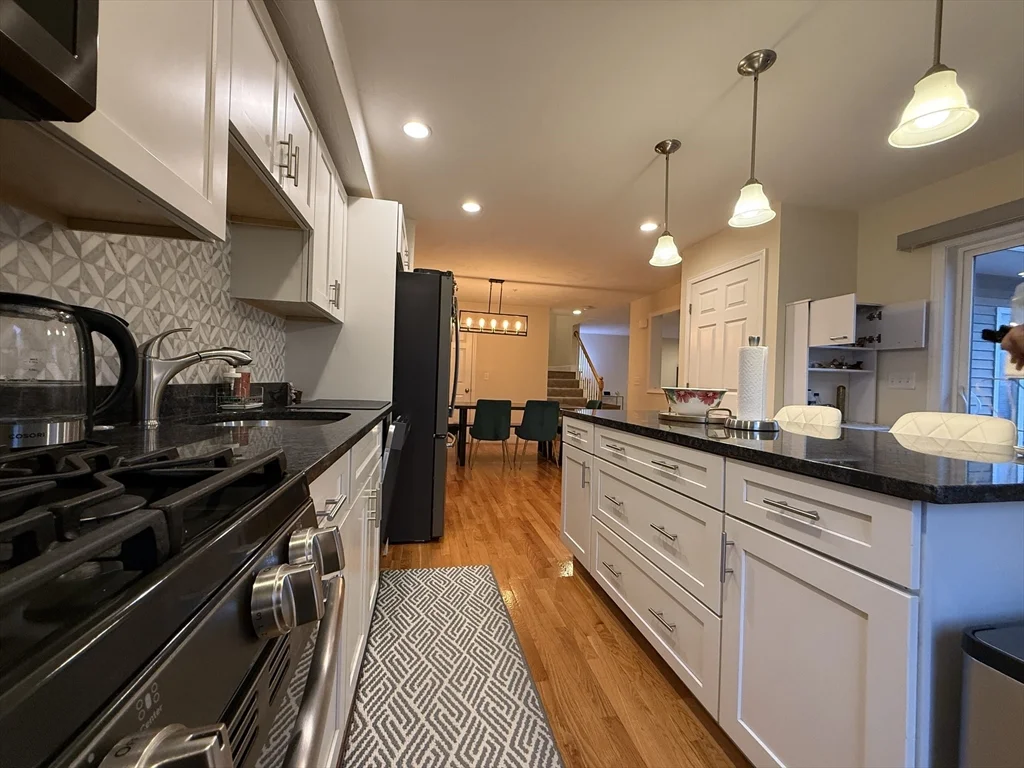 32 John Hancock Dr, Ashland