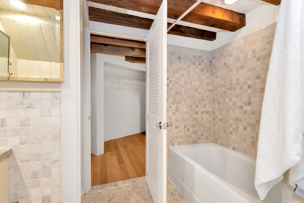 75 Fulton, Waterfront