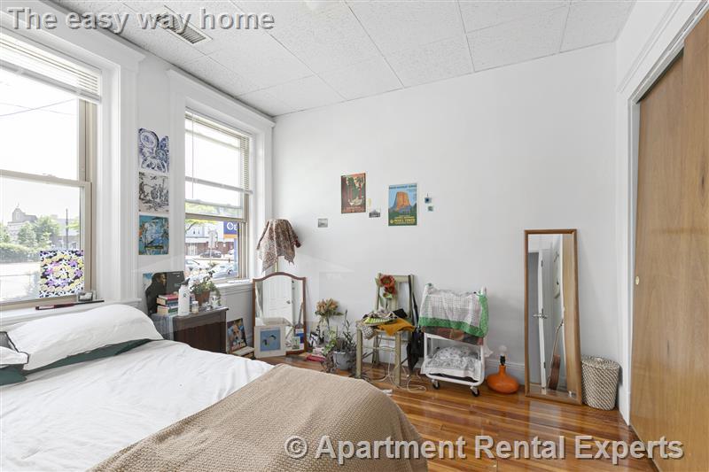 9 Woodbridge St, Davis Square