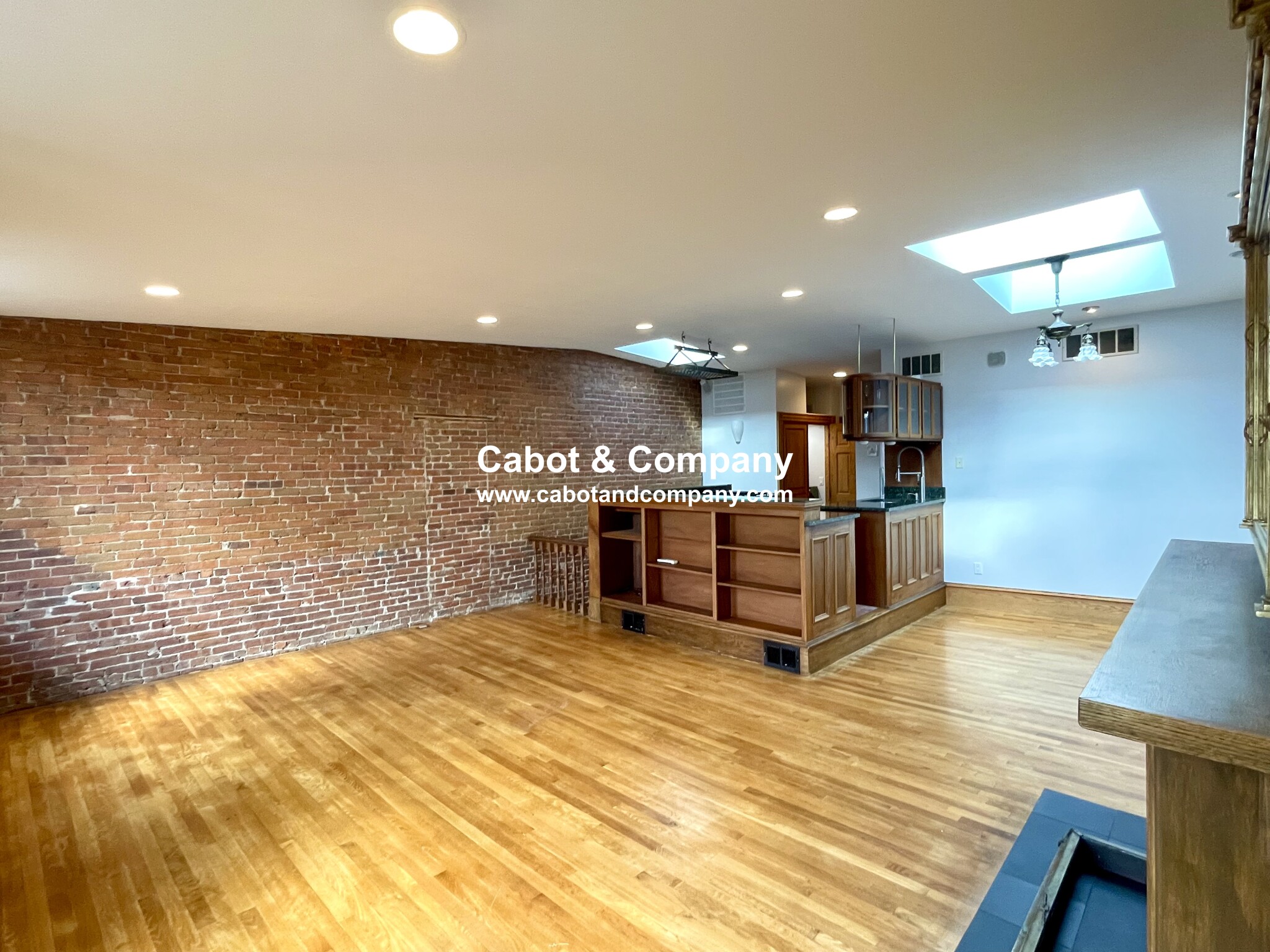 17 Holyoke St, South End