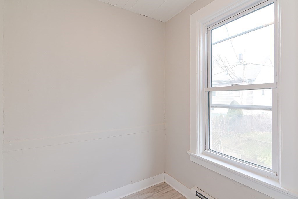 979 Dwight St, Holyoke