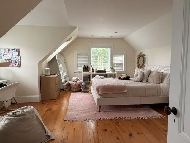52 Hillsdale Rd, Tufts University