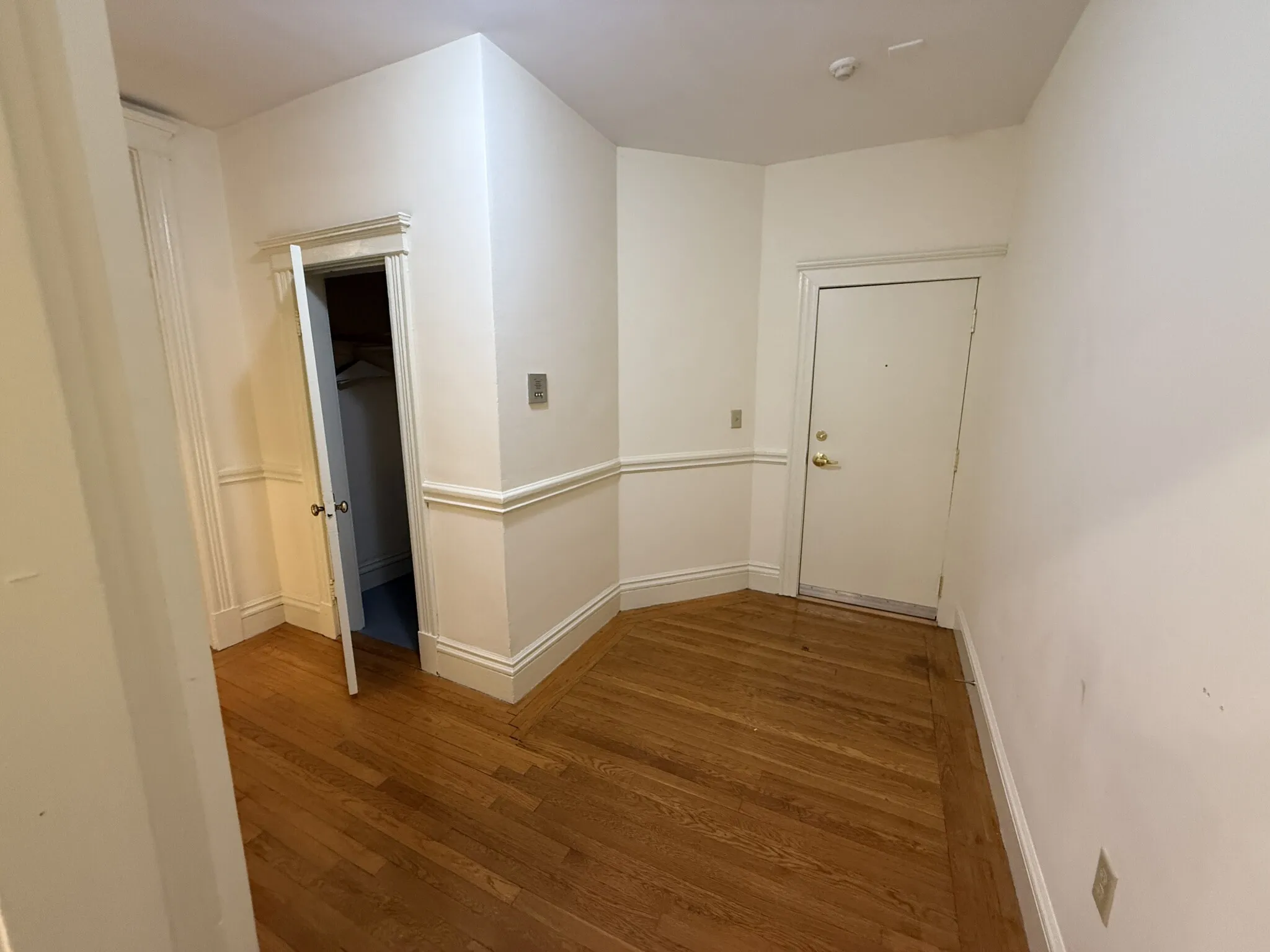 40 Queensberry St, Fenway