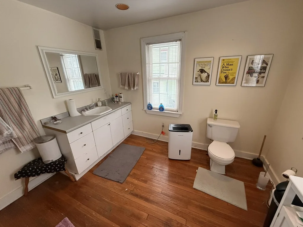 7-9 Biltmore St, Jamaica Plain