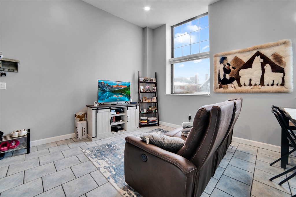 15 Ocean Ave, Winthrop