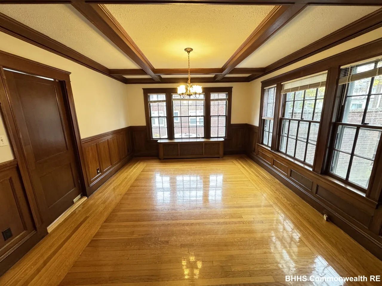 214 Commonwealth Ave, Chestnut Hill