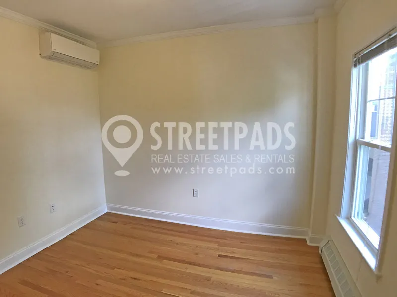 65 Langdon St, Neighborhood Nine