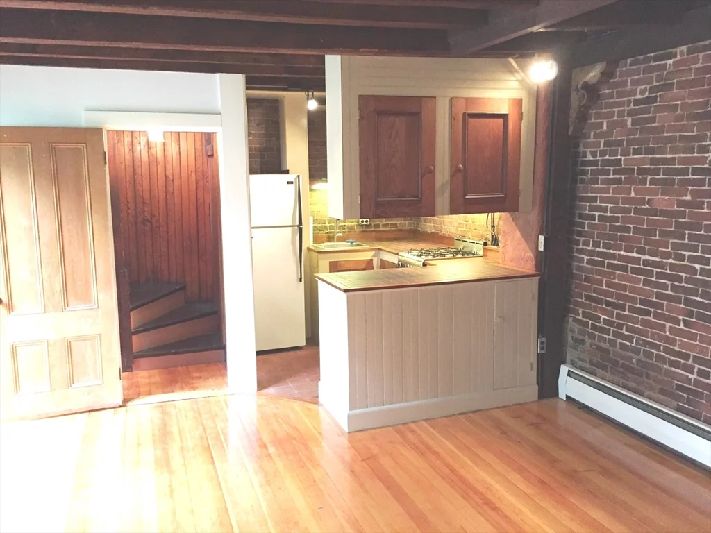 20 Putnam St, Charlestown