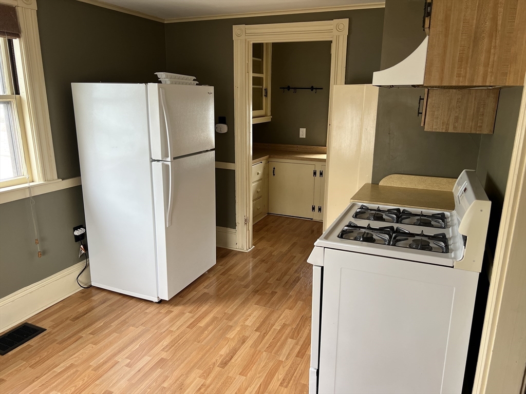 18 James Ave, Winthrop