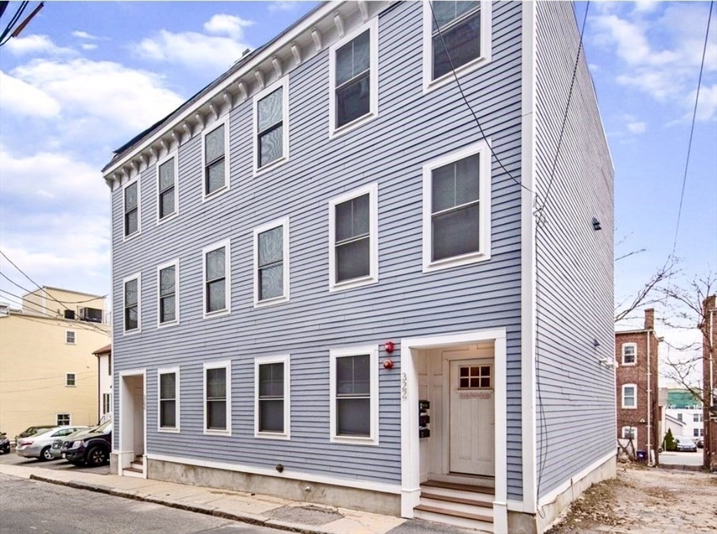 322 Athens, South Boston