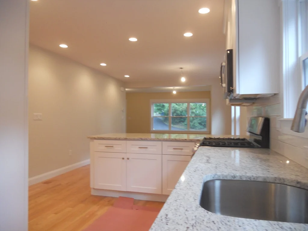 160 Weston St, Waltham
