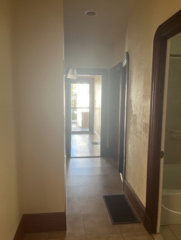 91 Partridge Ave, Magoun Square