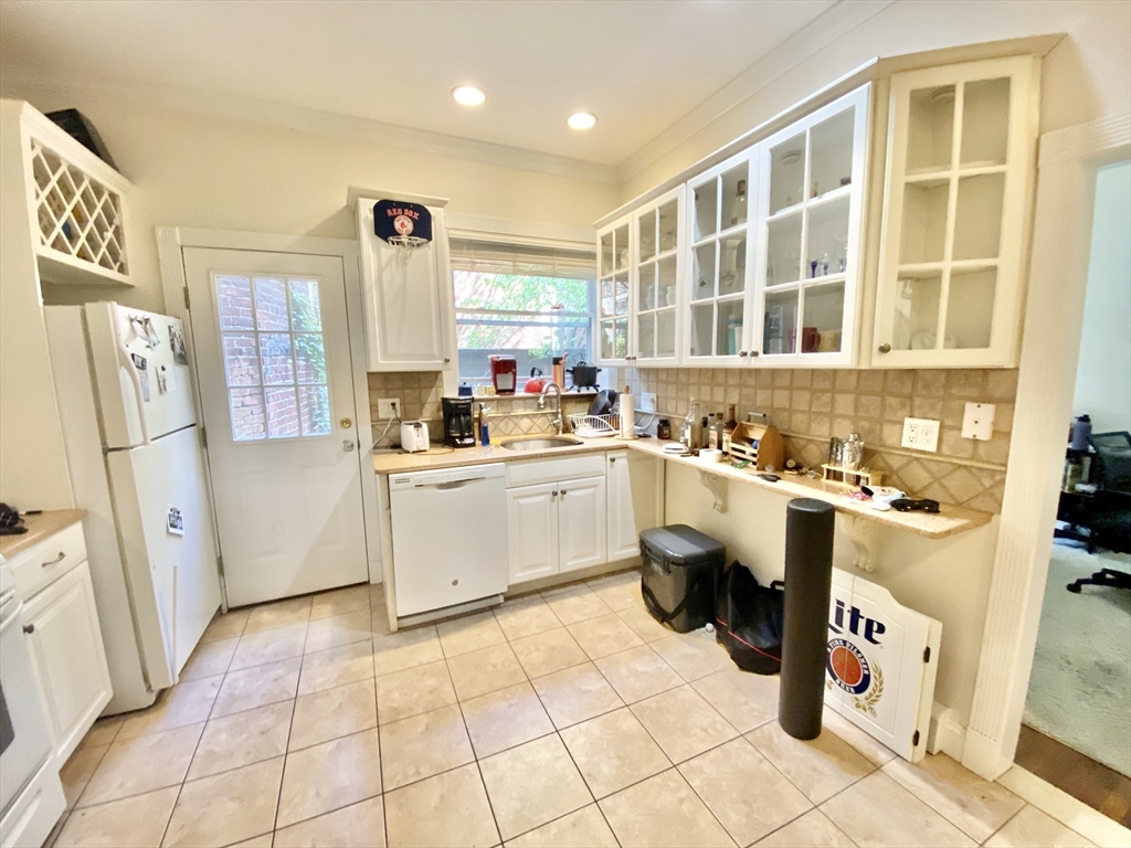 155 Salem St, North End